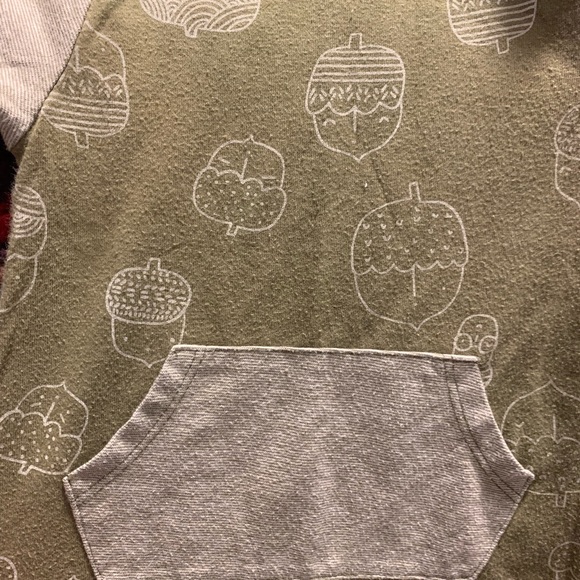 Cat & Jack Adorable Acorn Onesie-Pajamas Size 6-9M - Picture 4 of 5